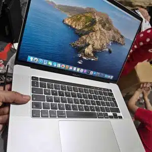 MacBook PRO 2019,intel i9, 8 cores, 9th gen,16GB RAM,1TB SSD, great battery EXCELENT CONDITION 12 months warranty