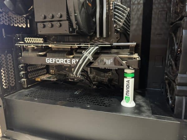 White NVIDIA GPU support stand in PC buil